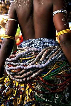 Les perles de Krobos du Ghana - She Caribea